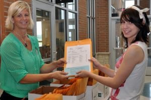 packet pickup day (6) WEB