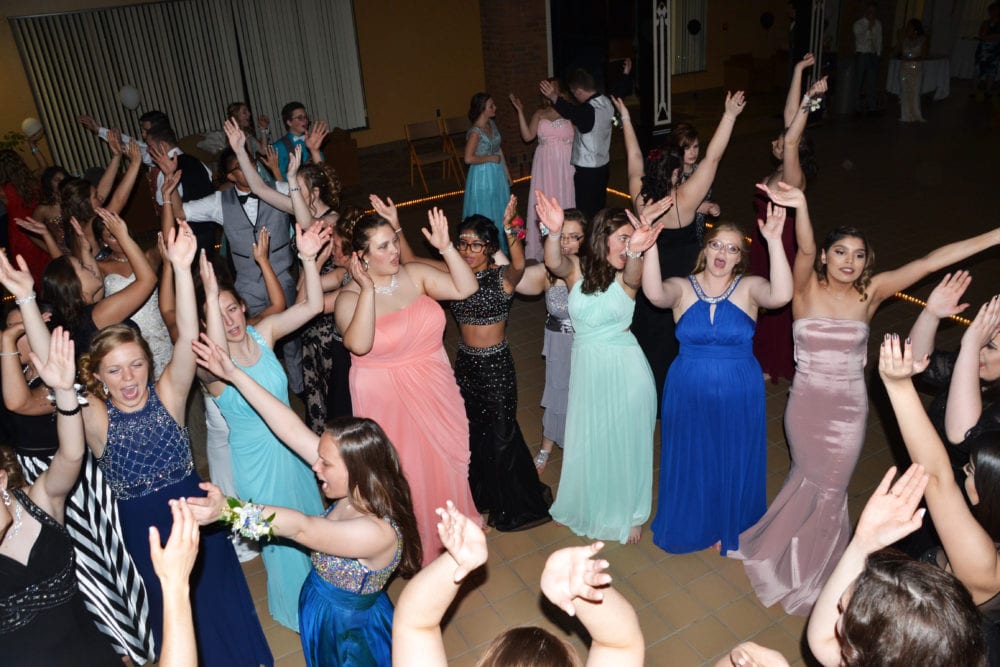 4-16-16 Pettisville prom (AC) (42) - WEB