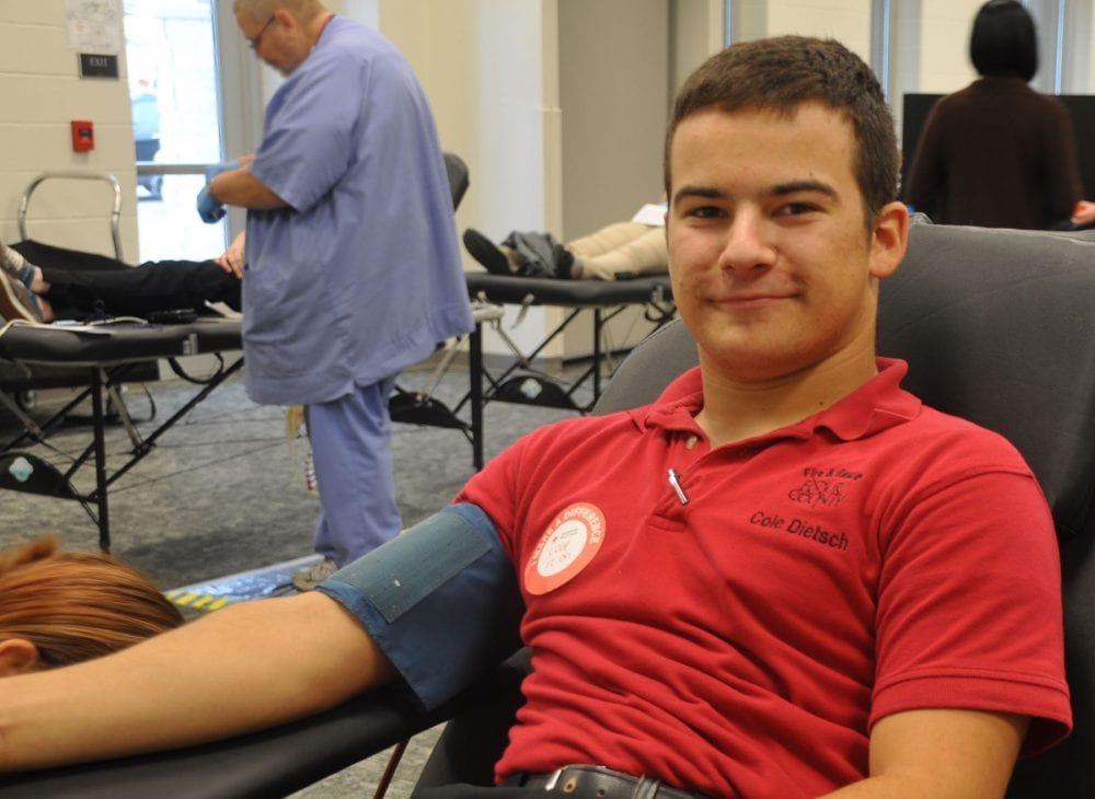 2016-blood-drive1-5-web