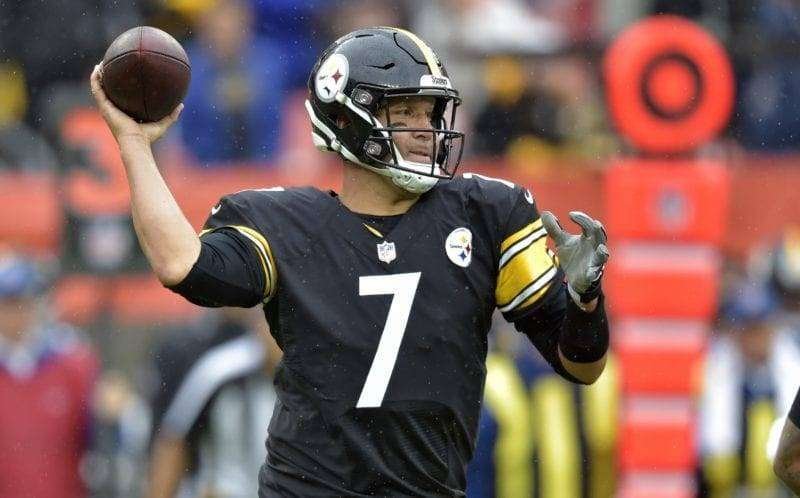 Steelers Browns Football - The Village Reporter