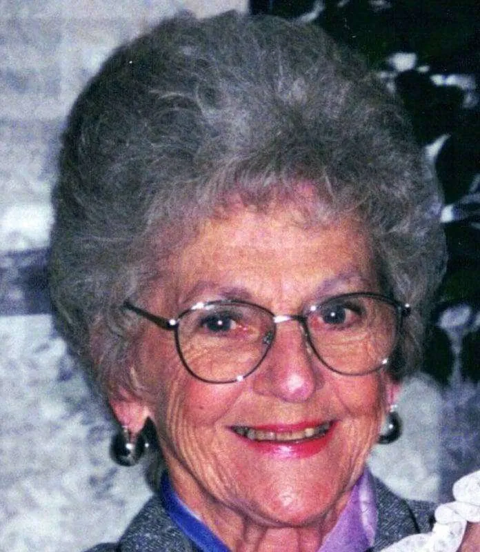 Schmitz, Metha - picture - The Village Reporter