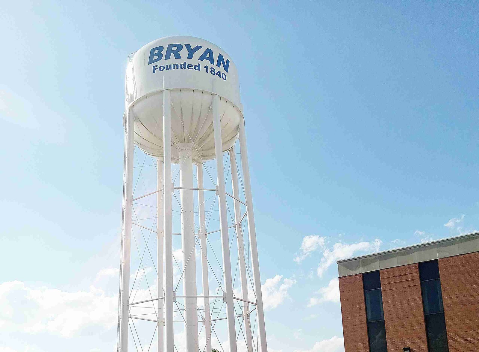 BRYAN CITY COUNCIL: Water Tower Painting Project To Begin In September ...