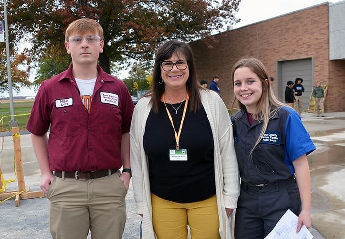 pic-1-11-1-23-2023-principals-tour-AM-(10) - The Village Reporter