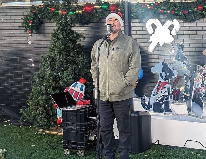 PIC-3-11-15-23-LiveMusic - The Village Reporter
