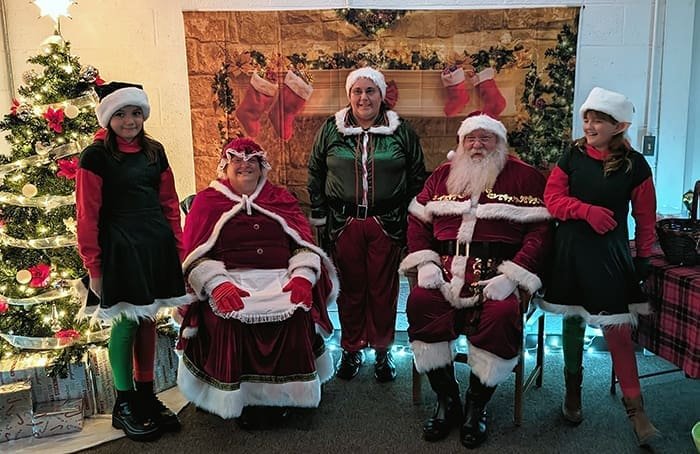 PIC-4-12-20-23-Santa - The Village Reporter