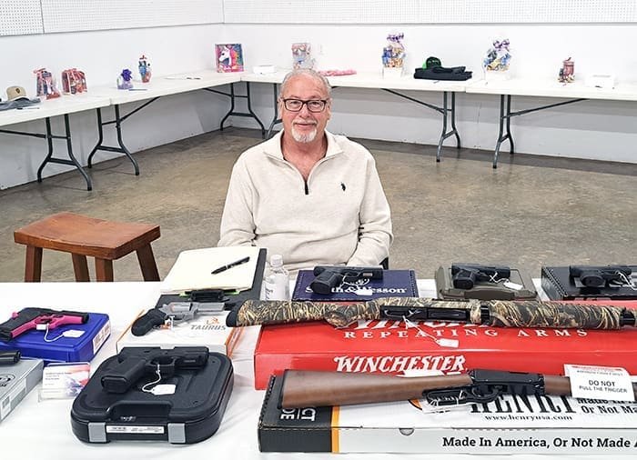 pic-2-2-21-24-GunRaffle - The Village Reporter