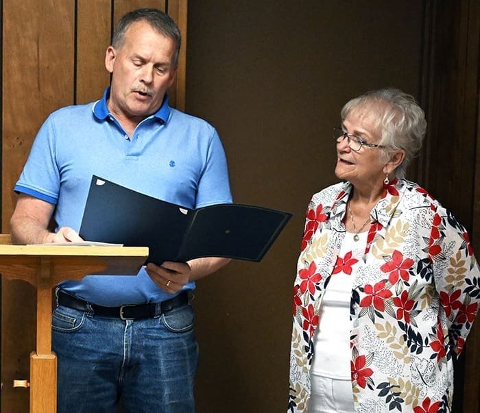 PIC-2-5-8-24-MayorYagelskiandGayLynnHarris - The Village Reporter