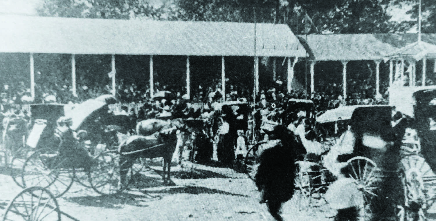 The 1912 Fulton County Fair, a horse-and-buggy crowd at the fairgrounds
