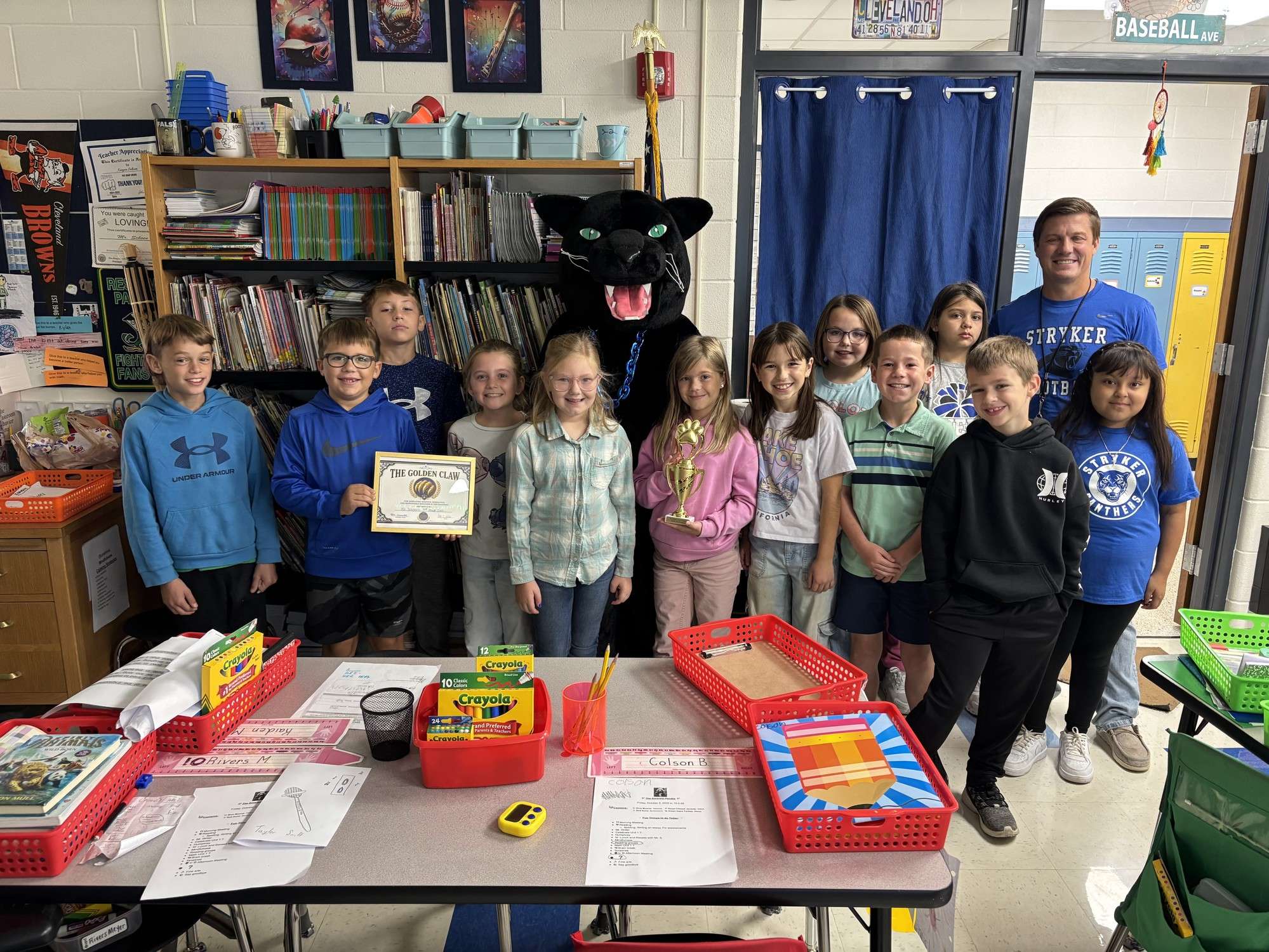 Keegan Schoen’s third-grade class at Stryker with the Golden Claw award and Rocky the Panther